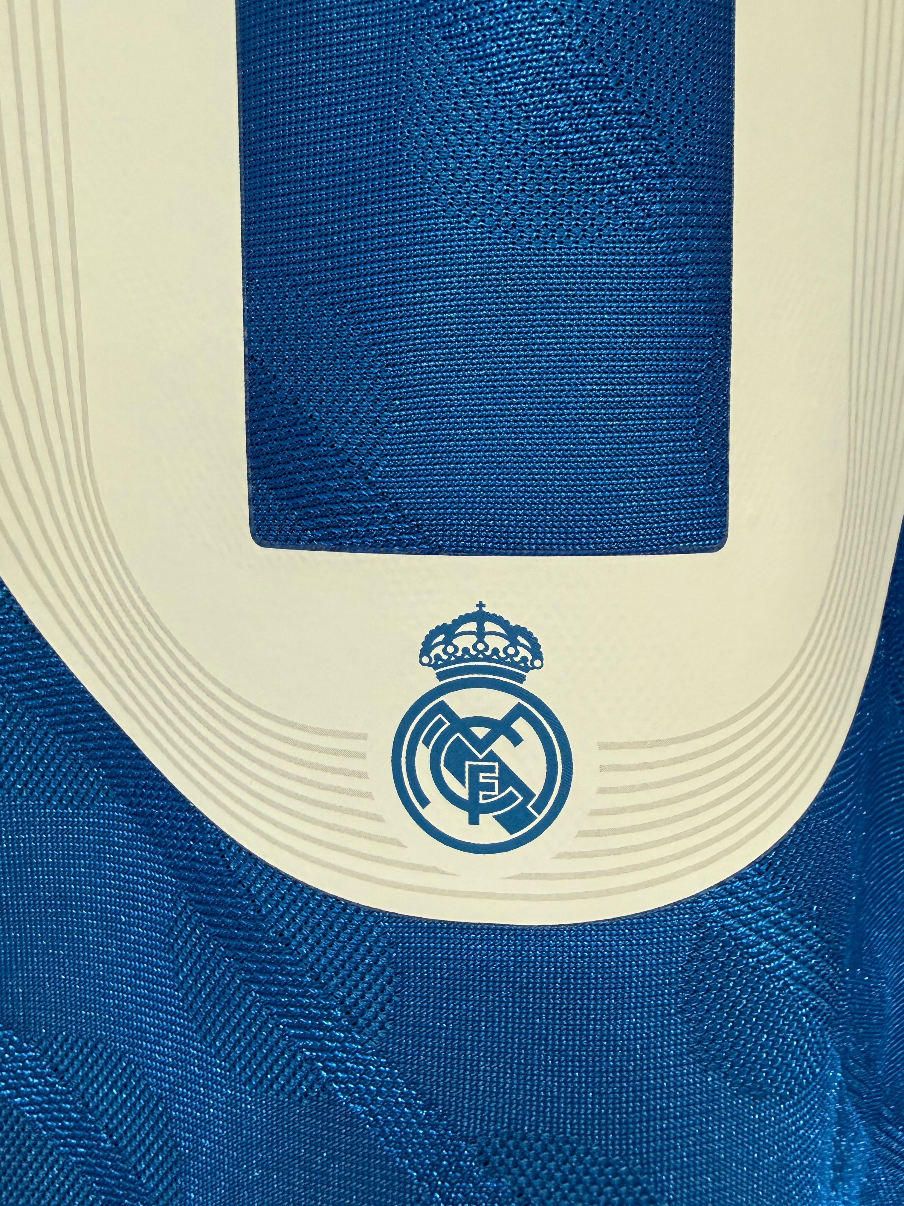 Kylian Mbappe #10 Mens MEDIUM Adidas Authentic Third Real Madrid UCL Jersey