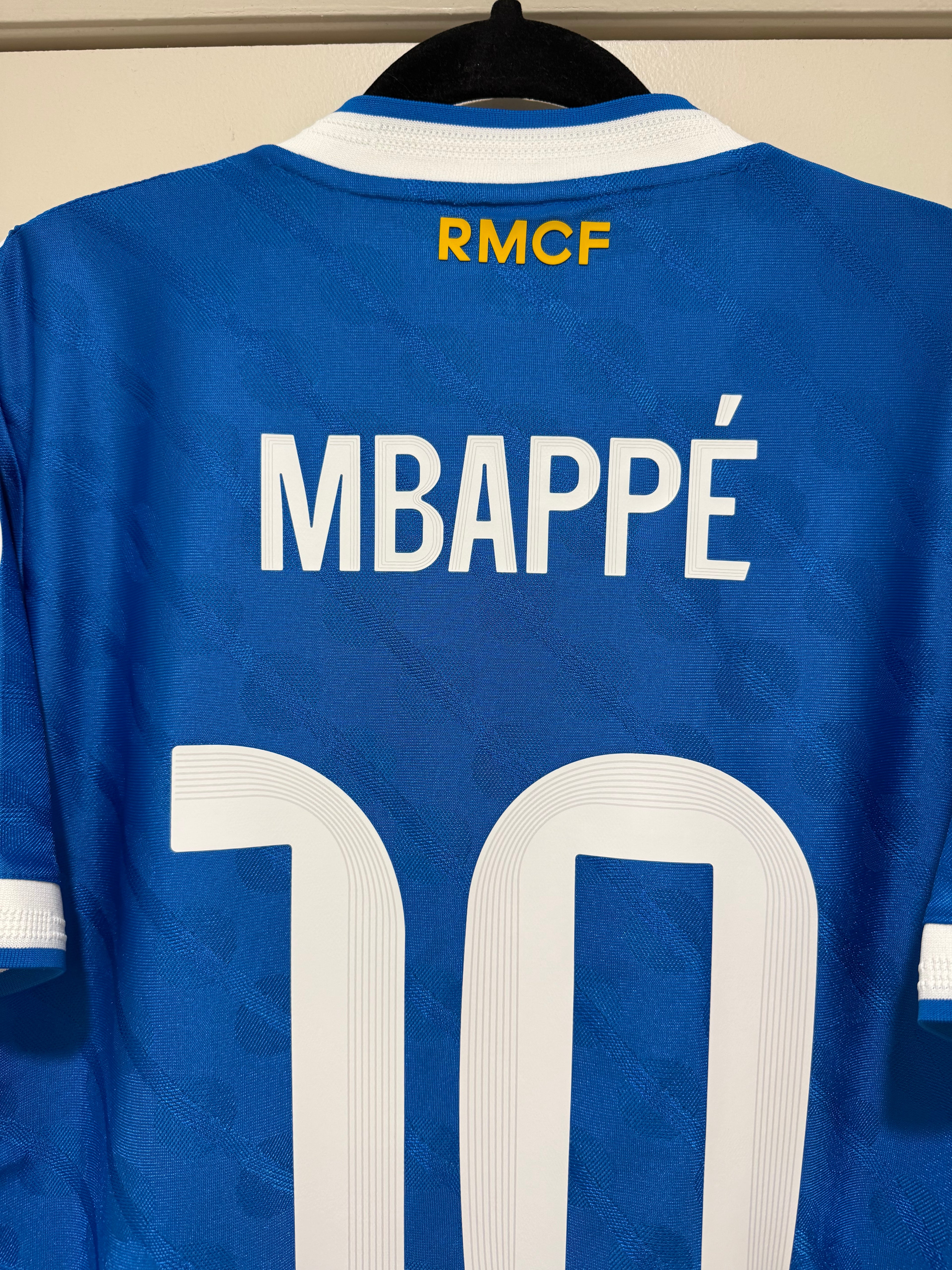 Kylian Mbappe #10 Mens MEDIUM Adidas Authentic Third Real Madrid UCL Jersey