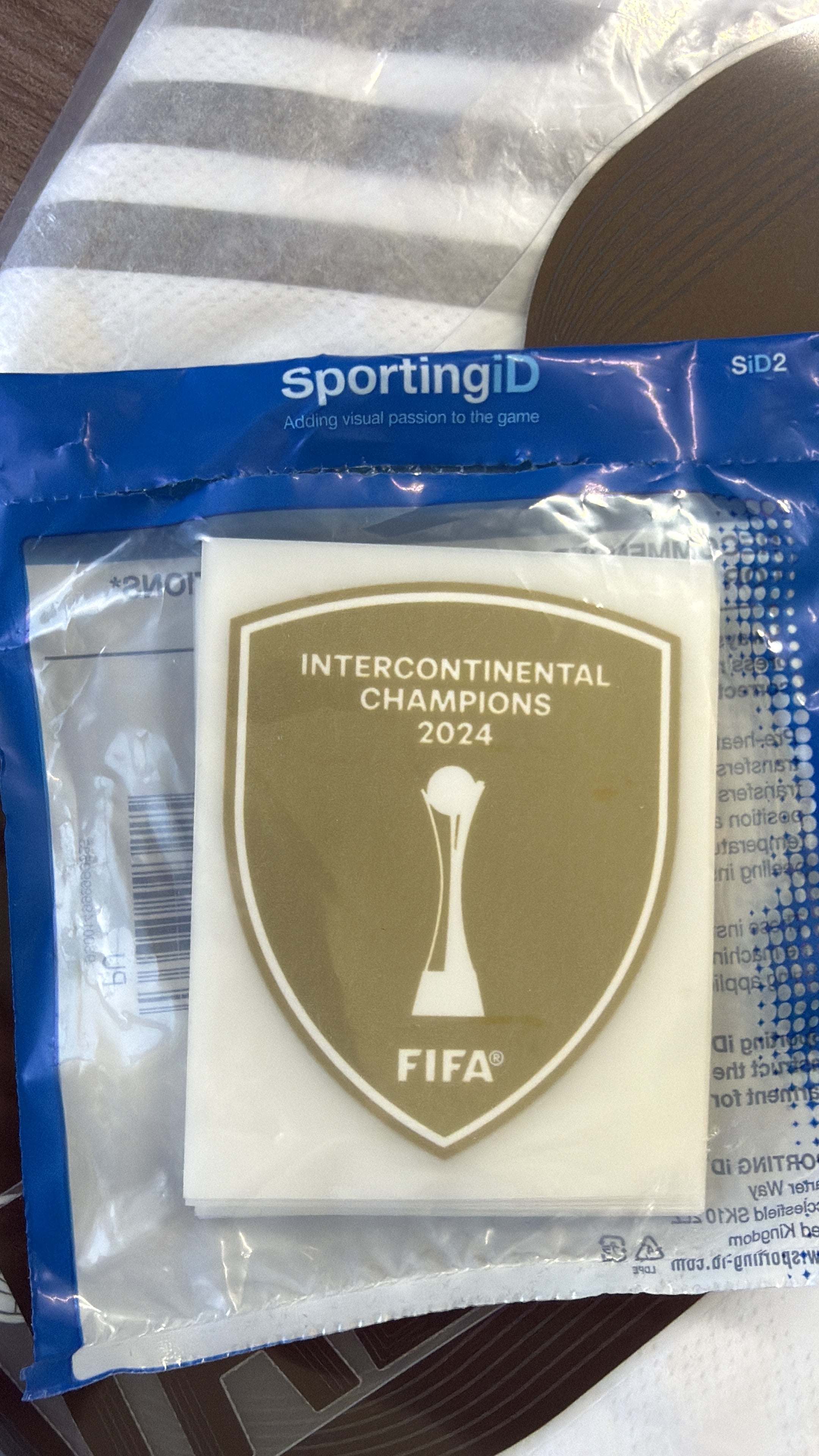 Intercontinental Champions Badge 2024 Adult Size Authentic Champions Badge - Real Madrid