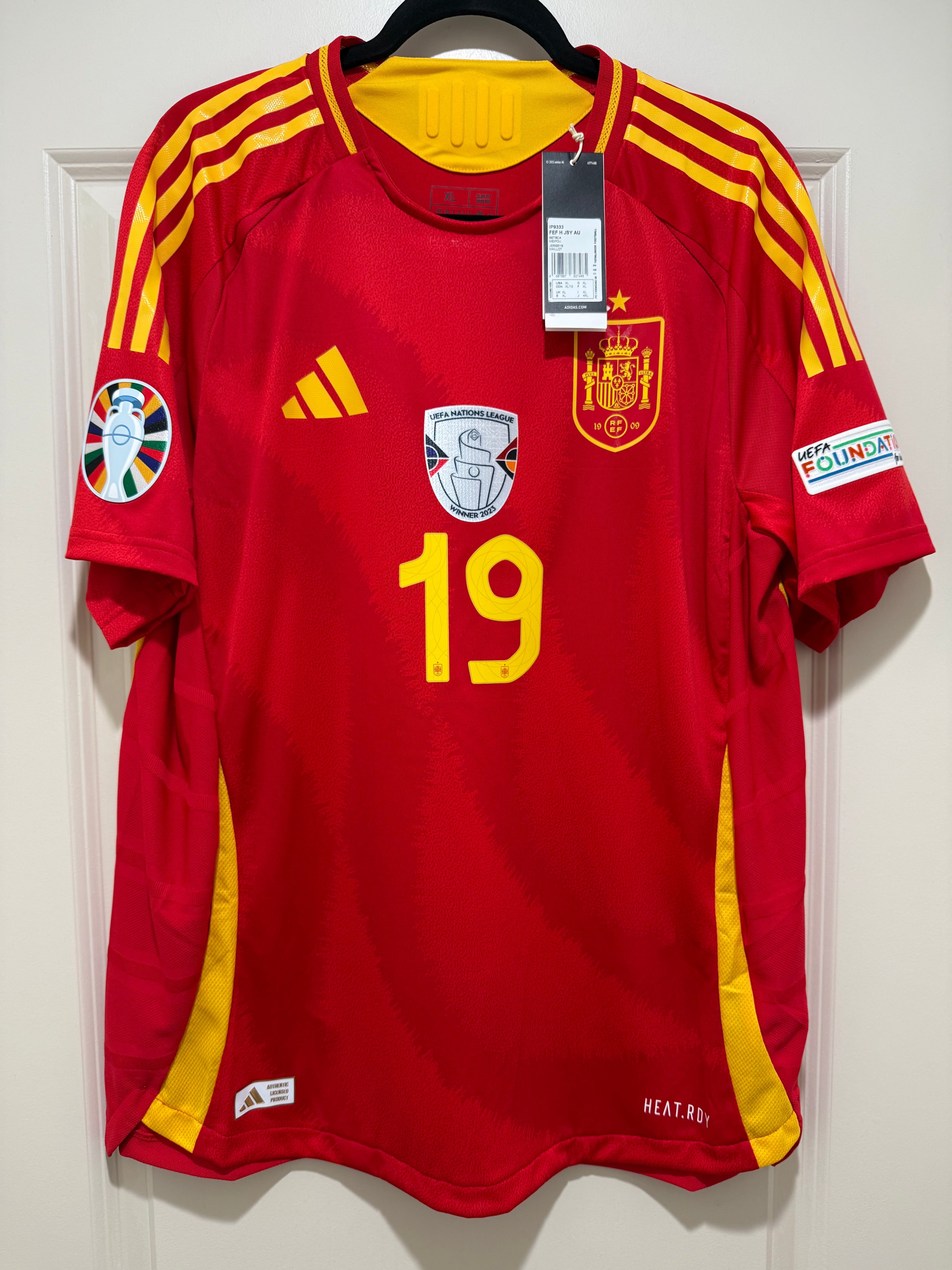Lamine Yamal #19 Men’s EXTRA LARGE Spain Euro 2024 Home Authentic Jersey
