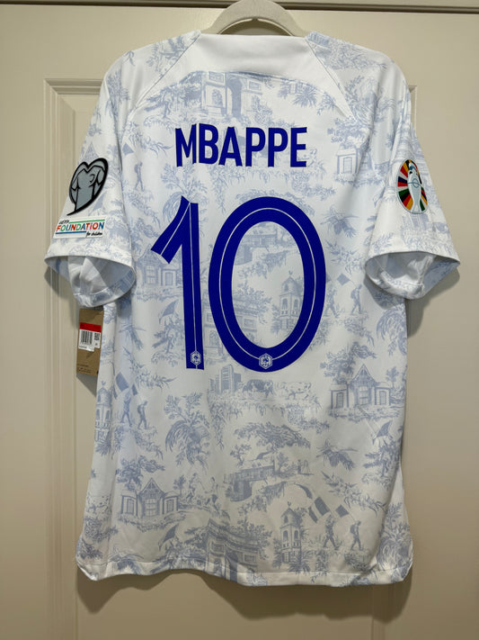 Mbappe #10 Mens LARGE Nike Away Euro Qualifiers Stadium Jersey