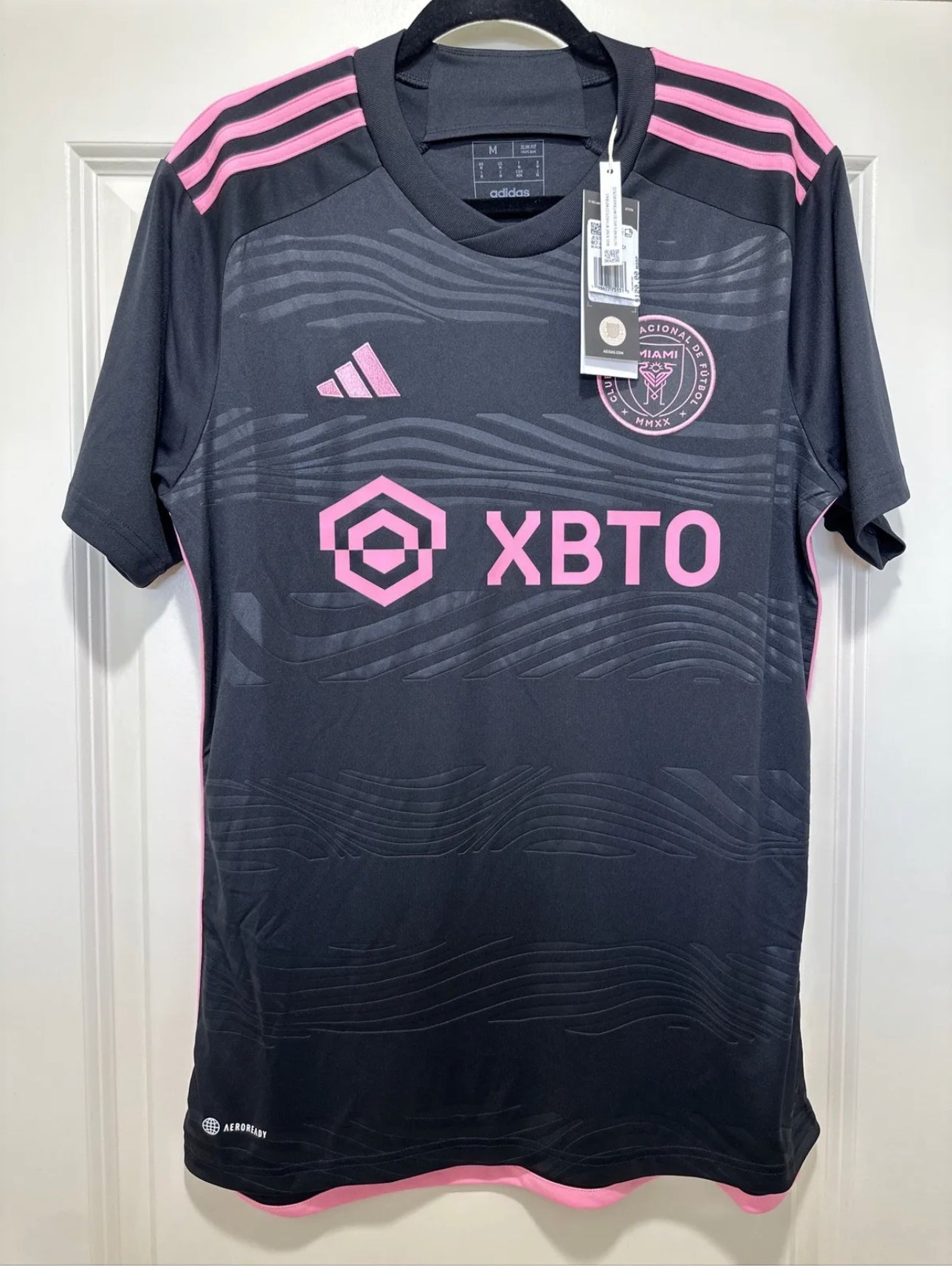 Messi #10 Mens MEDIUM Adidas AeroReady La Noche Away Jersey