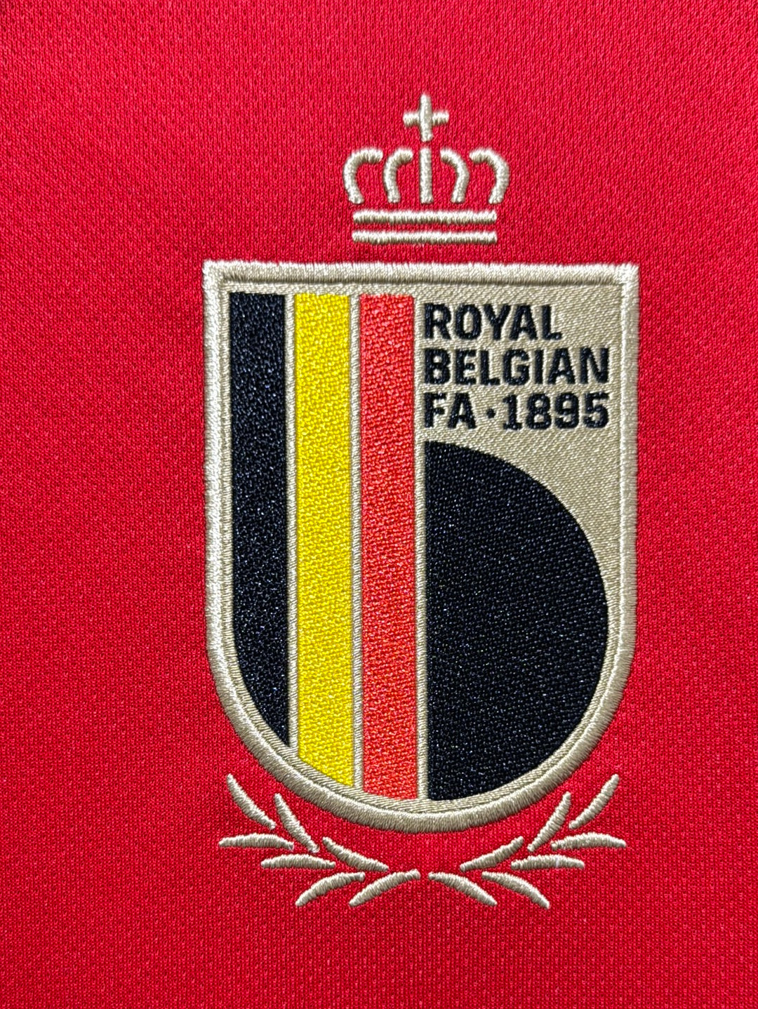 Camiseta local adidas Bélgica AeroReady de talla mediana Eden Hazard #10 para hombre