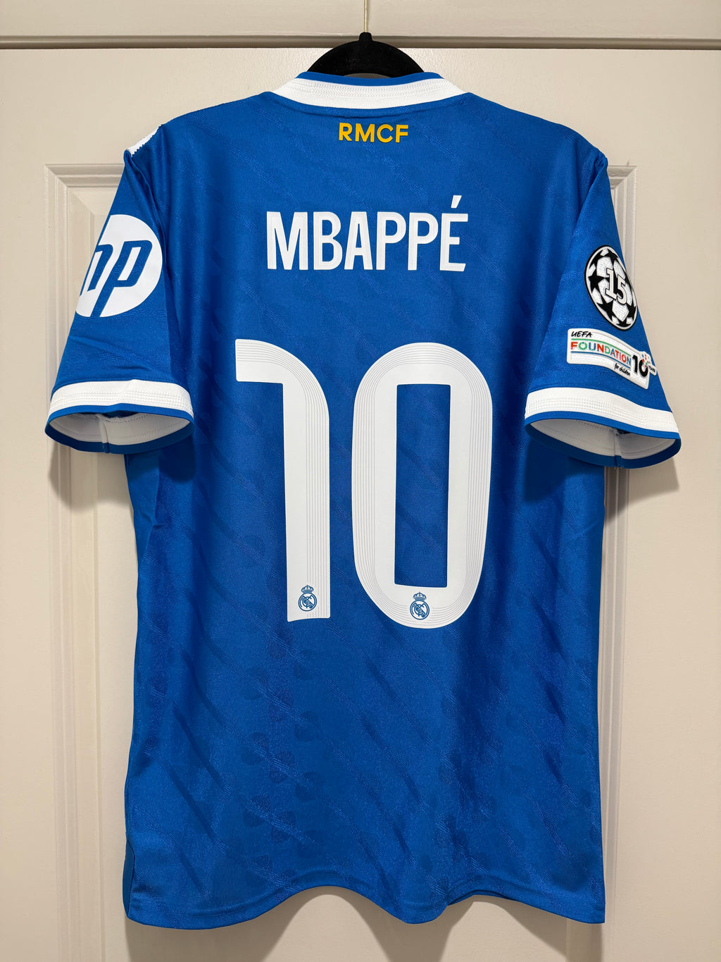 Kylian Mbappe #10 Mens MEDIUM Adidas Authentic Third Real Madrid UCL Jersey