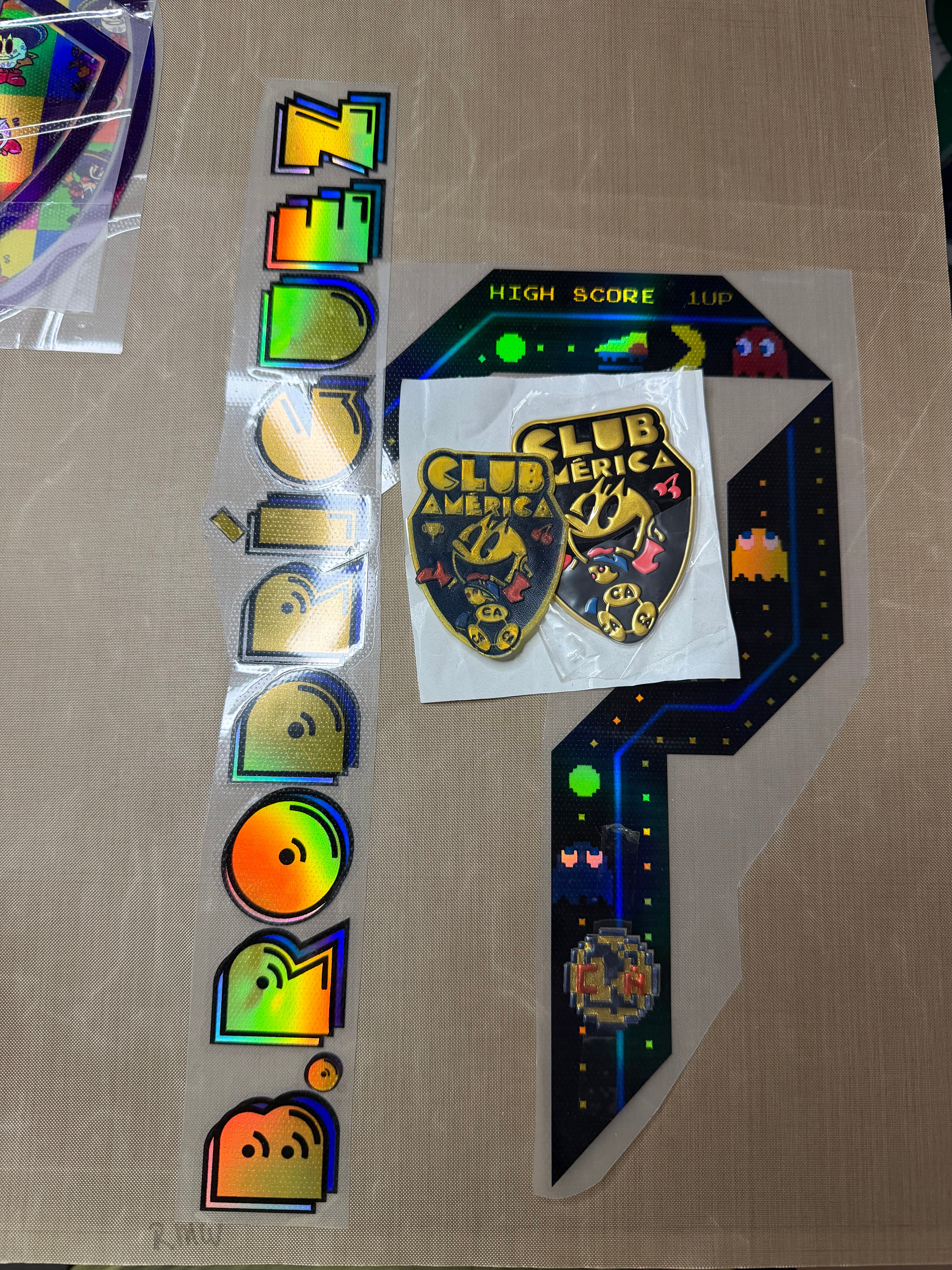 Brian Rodríguez #7 Player Size Club America x Pac-Man Name Set