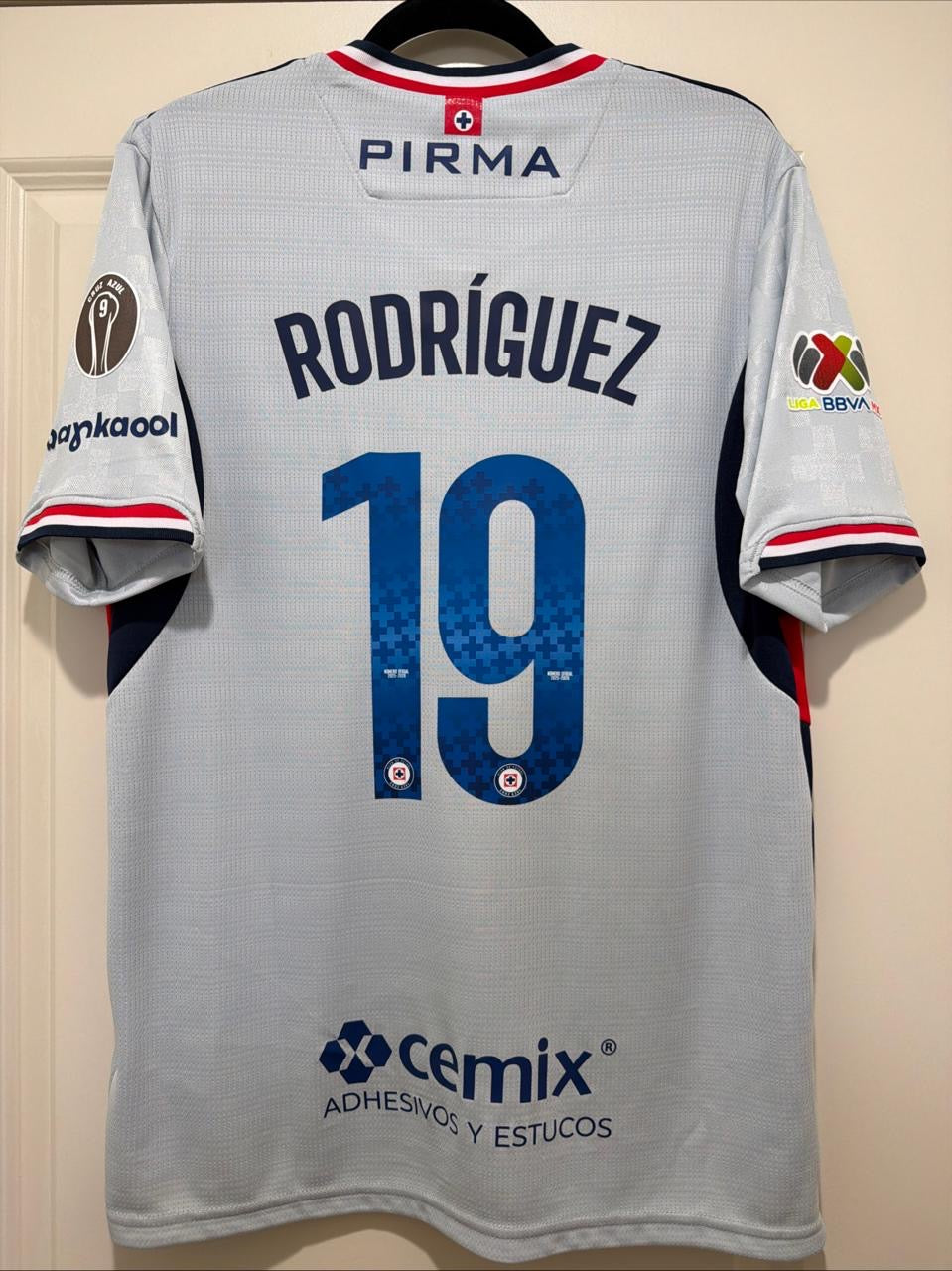 Charly Rodríguez #19 Mens LARGE Pirma Cruz Azul Away Final Liga Mx Jersey