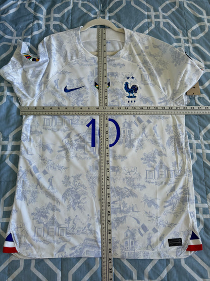 Mbappe #10 Mens LARGE Nike Away Euro Qualifiers Stadium Jersey
