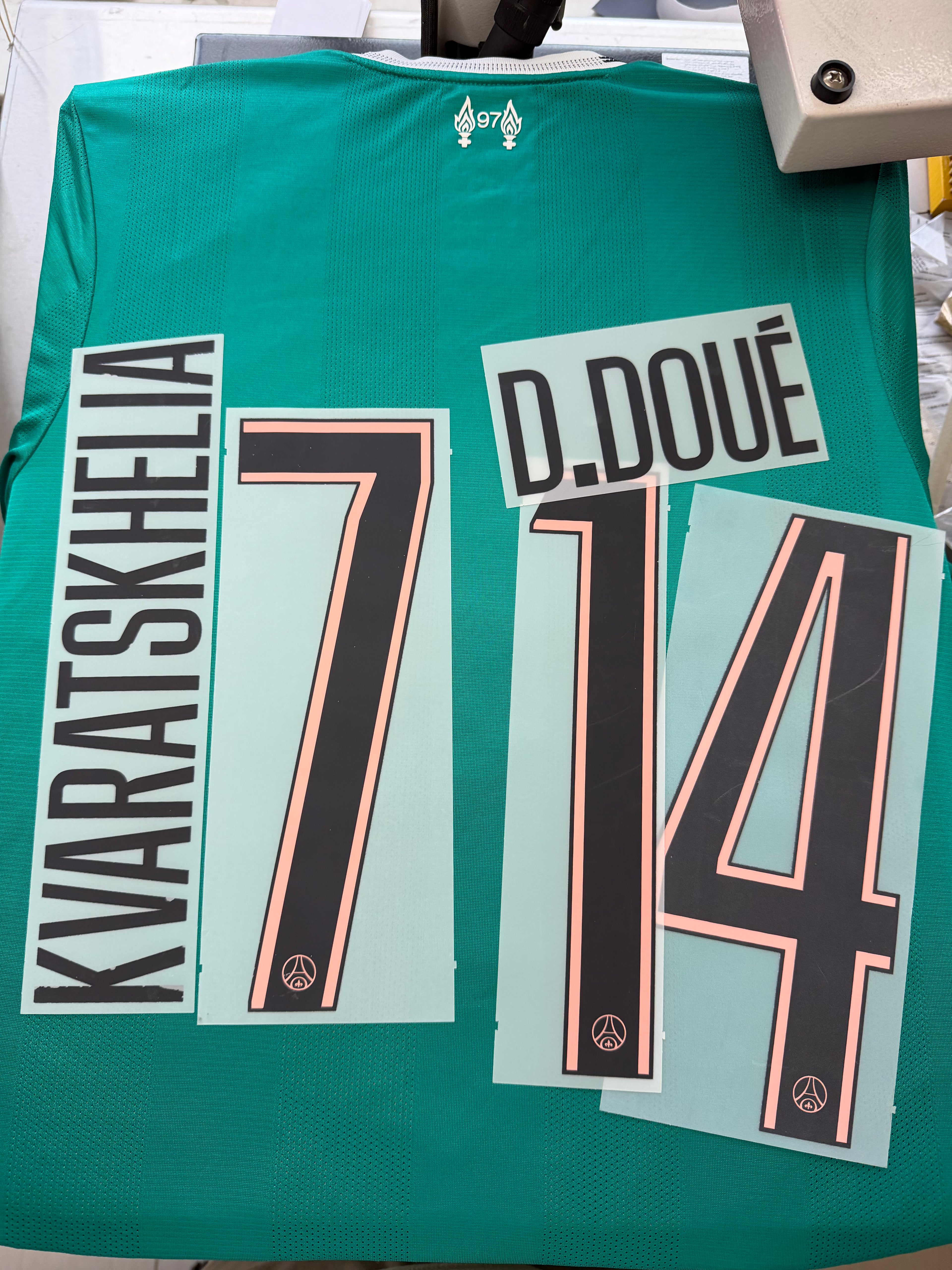 Kvara #7 Official Authentic Name Set