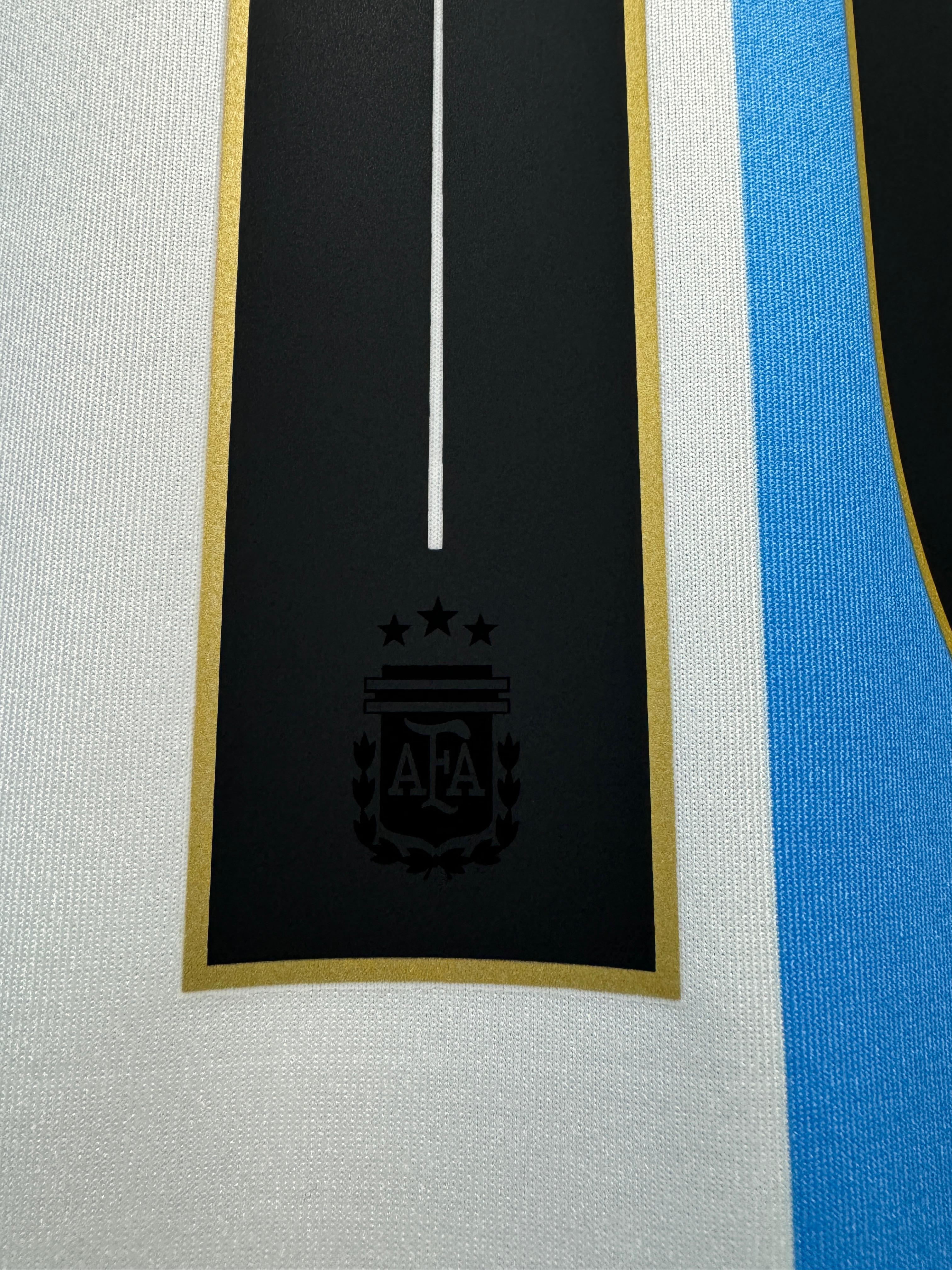 Camiseta local auténtica de manga larga de Argentina de Adidas de tamaño mediano Messi n.° 10 para hombre