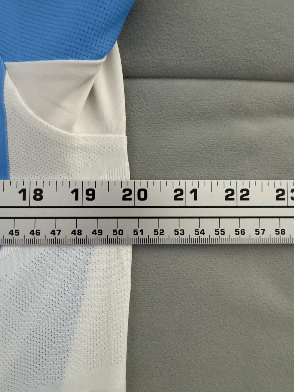 Camiseta local auténtica de manga larga de Argentina de Adidas de tamaño mediano Messi n.° 10 para hombre