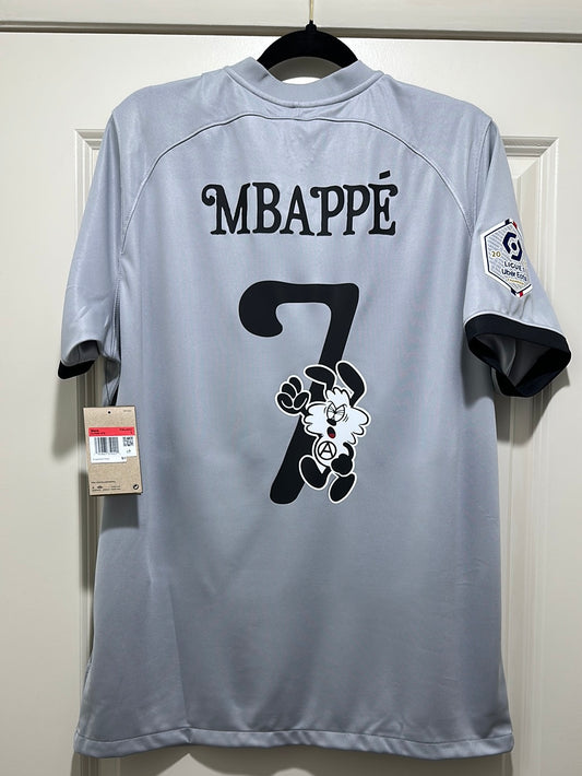Mbappe #7 Men’s LARGE Nike x Verdy PSG Stadium Away Jersey